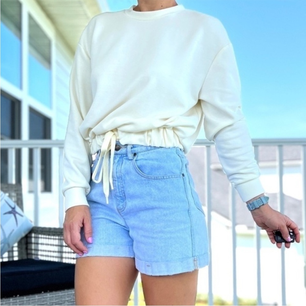 Magaschoni Cropped Cinched Waist Long Sleeve Light Yellow Sweatshirt, size S